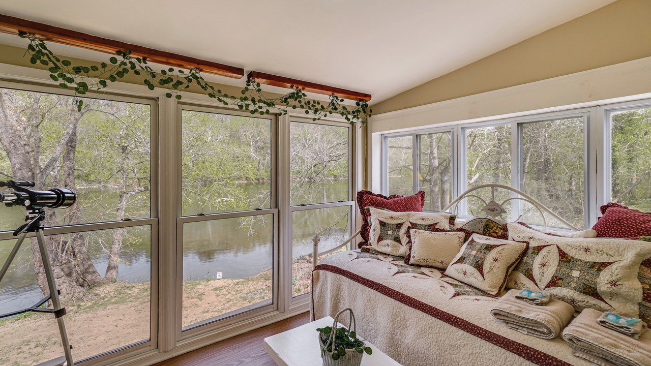 Photo of Bedroom in Kabletown