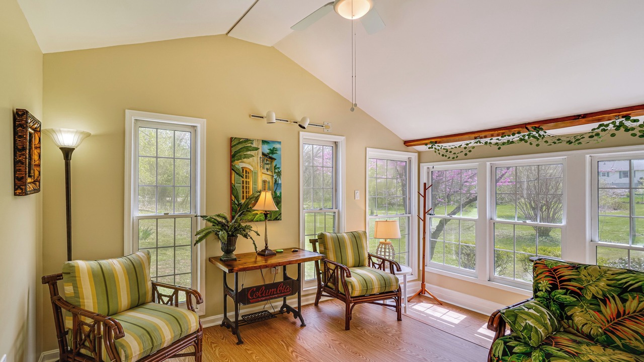 Photo of Livingroom in Kabletown
