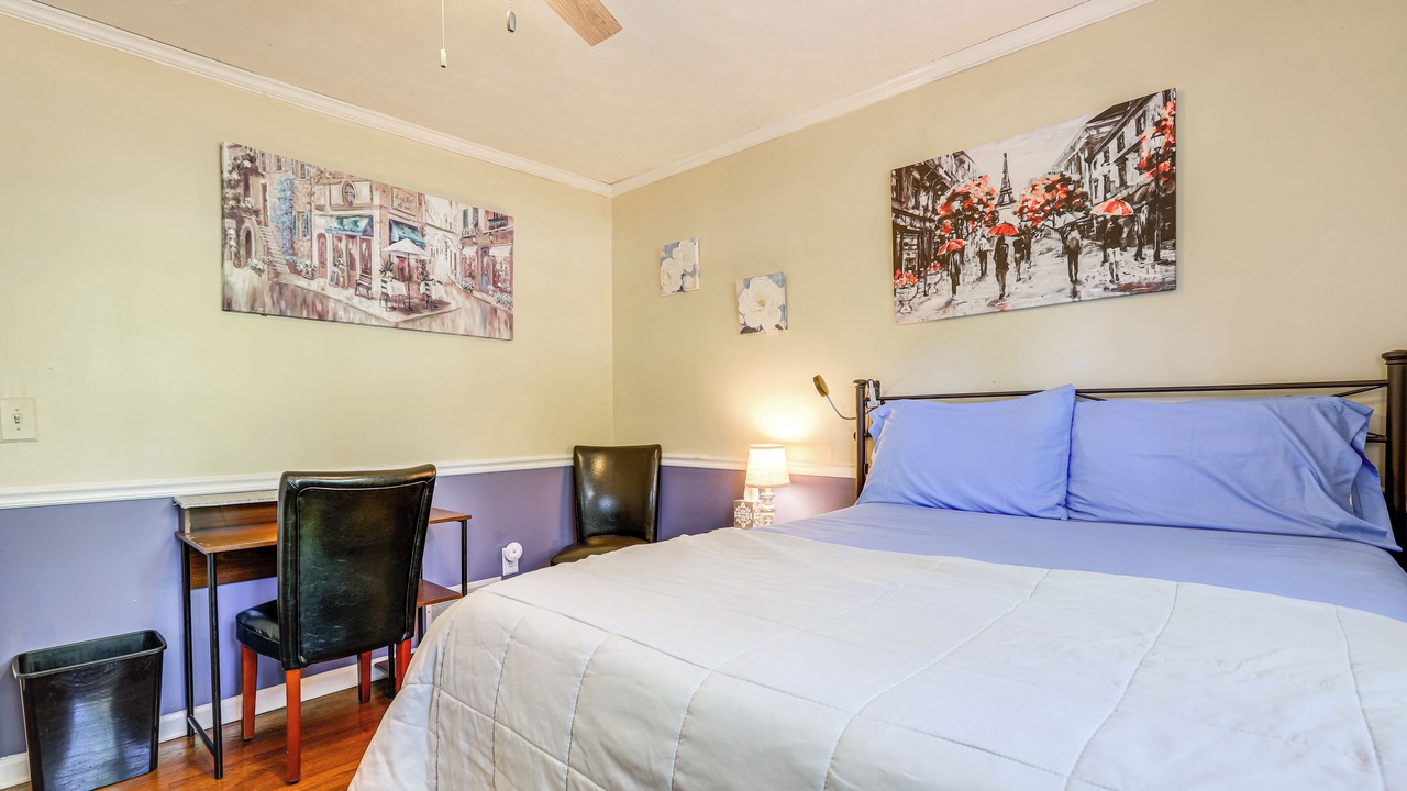 Photo of Bedroom in Addison Heights