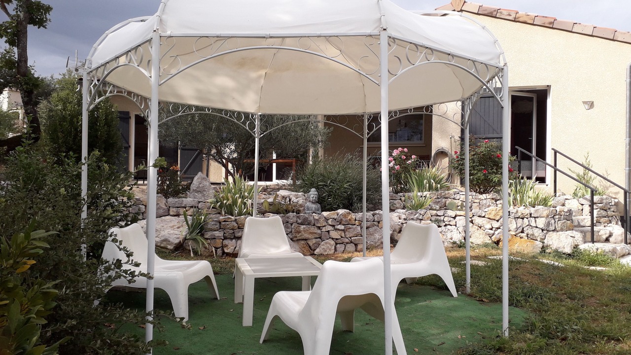 Photo of Patio Balcony in Saint Alban Auriolles