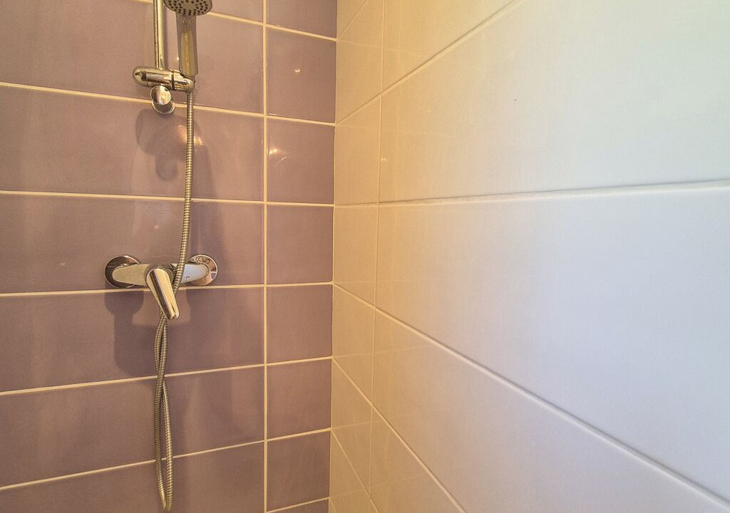 Photo of Bathroom in Genneville