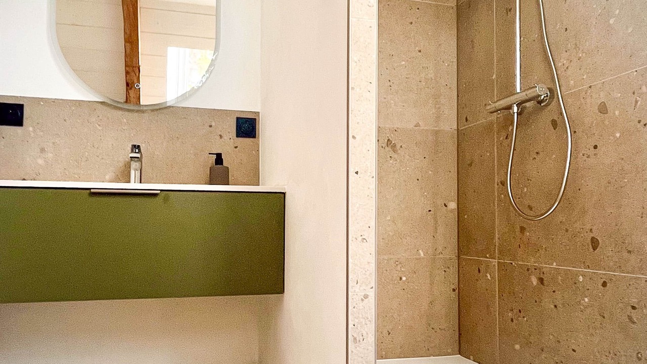 Photo of Bathroom in Saint-Leonard-des-Bois