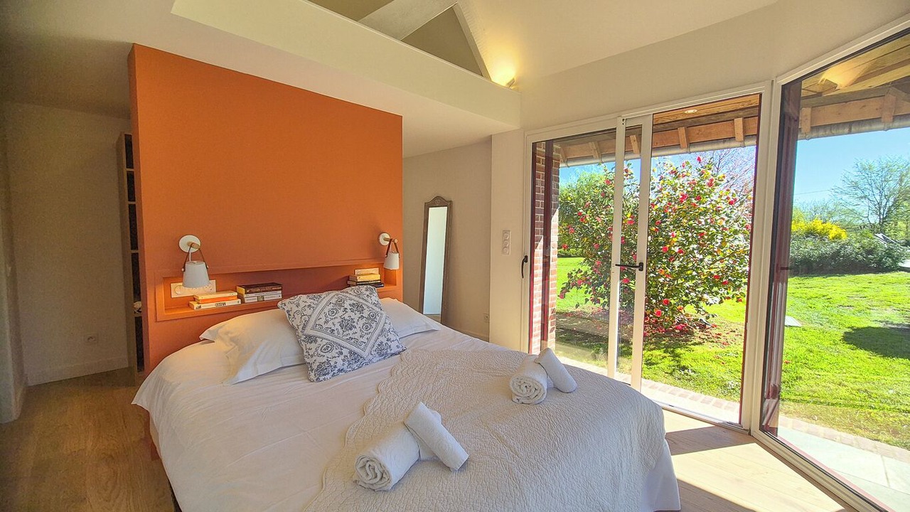 Photo of Bedroom in Genneville