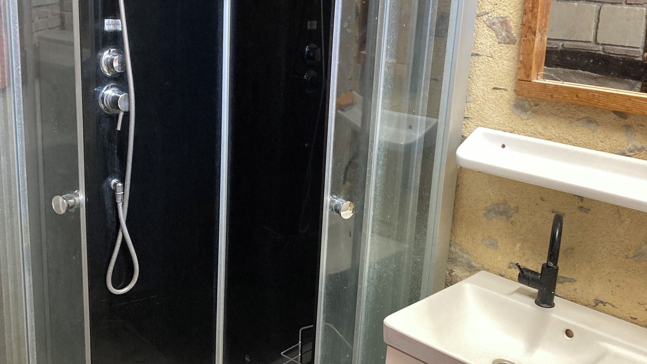 Photo of Bathroom in Saint-Saturnin-sur-Loire