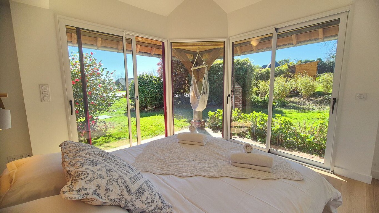 Photo of Bedroom in Genneville