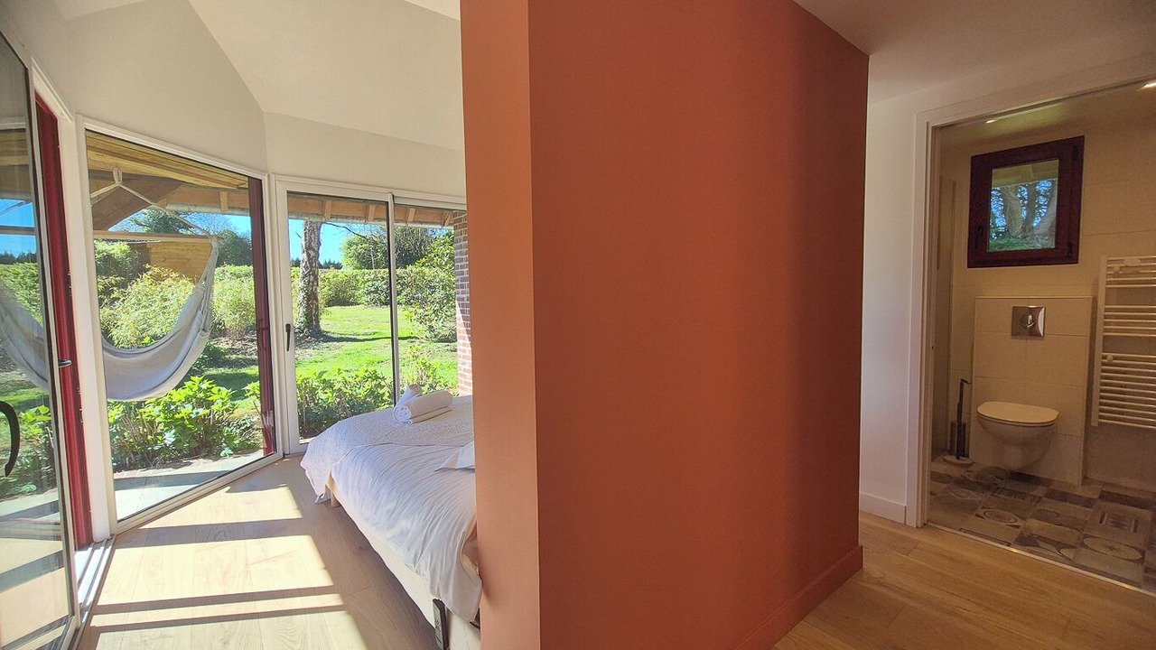 Photo of Bedroom in Genneville