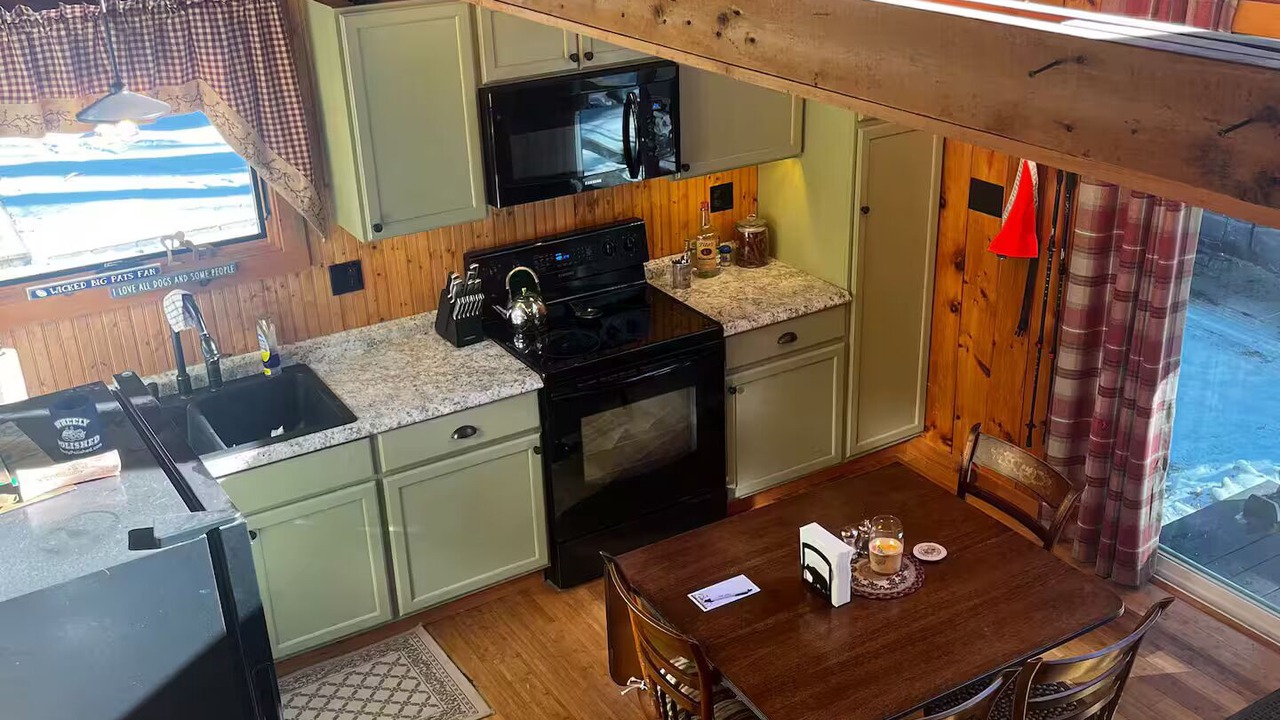 Photo of Kitchen in Alton