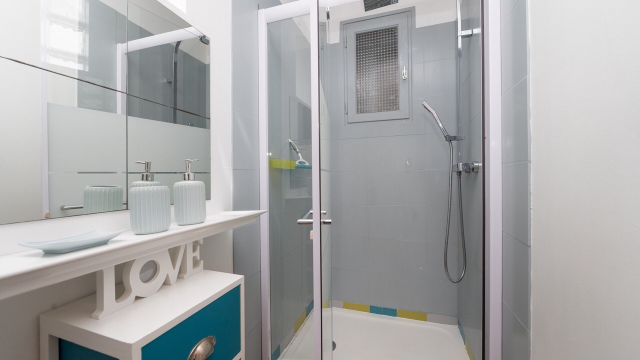 Photo of Bathroom in Penvins