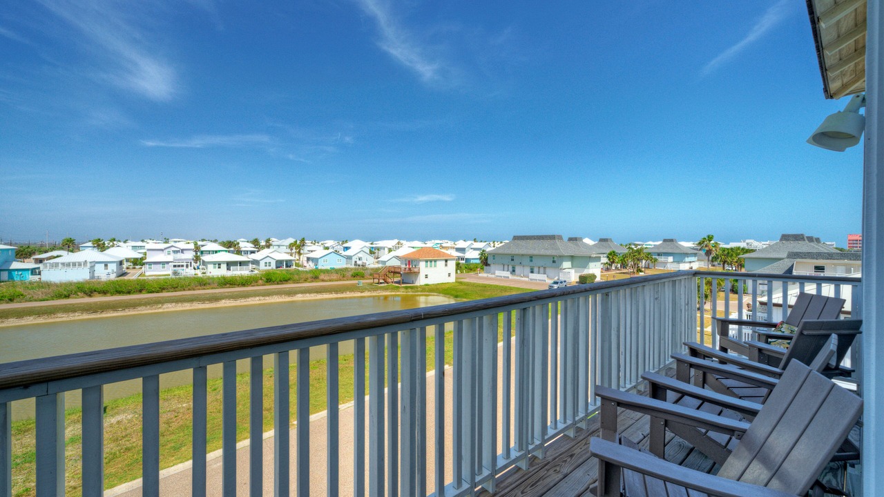 Photo of Patio Balcony in Cinnamon Shore