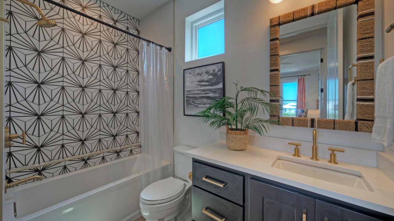 Photo of Bathroom in Cinnamon Shore