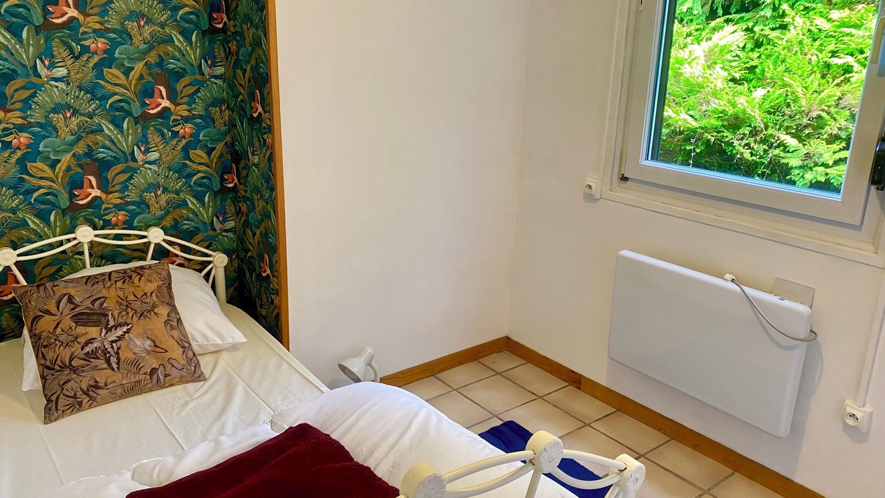 Photo of Bedroom in Suzanne