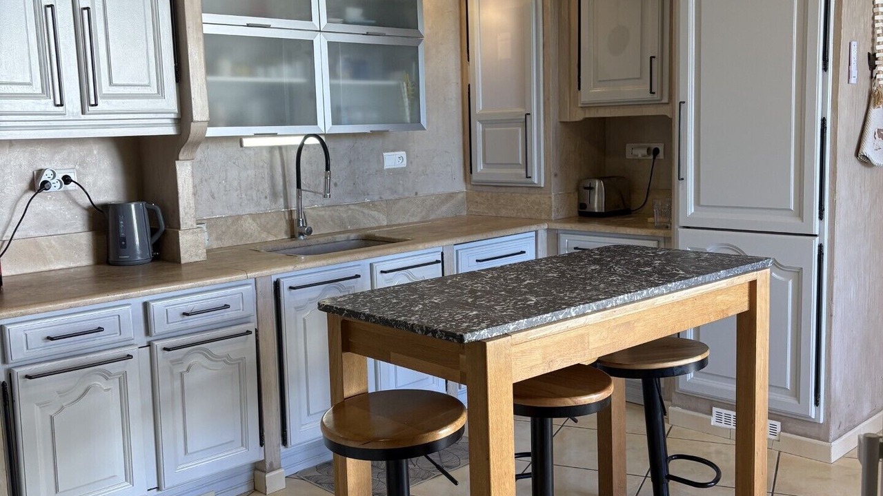 Photo of Kitchen in Junas