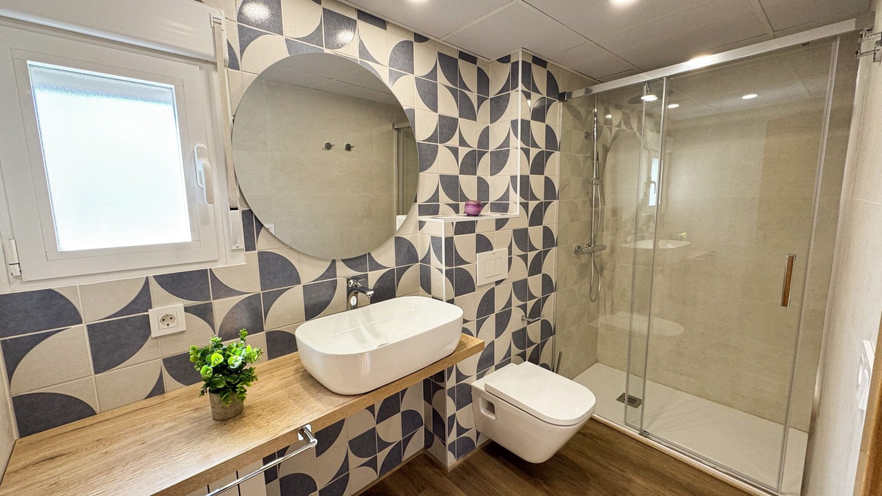 Photo of Bathroom in Mainar