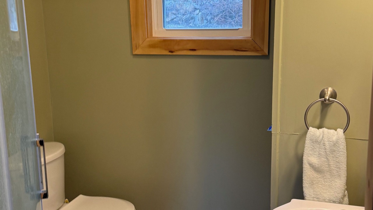 Photo of Bathroom in Ellenburg Depot
