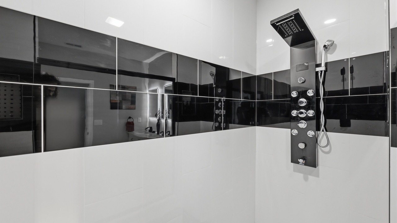 Photo of Bathroom in Fountain Square