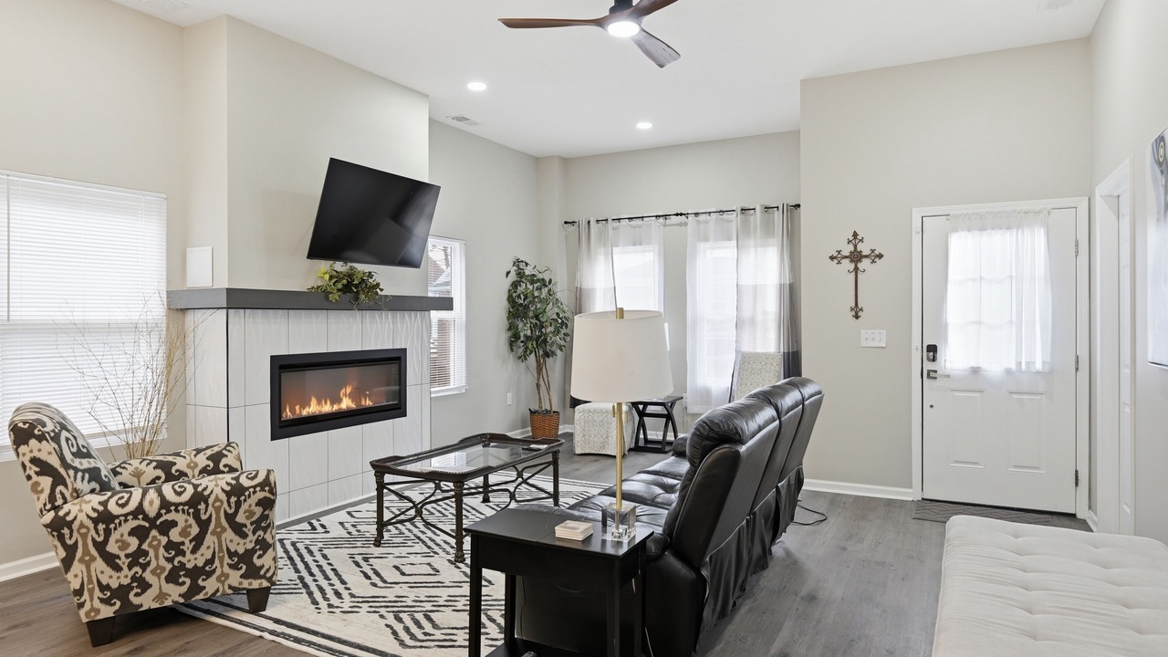 Photo of Livingroom in Fountain Square