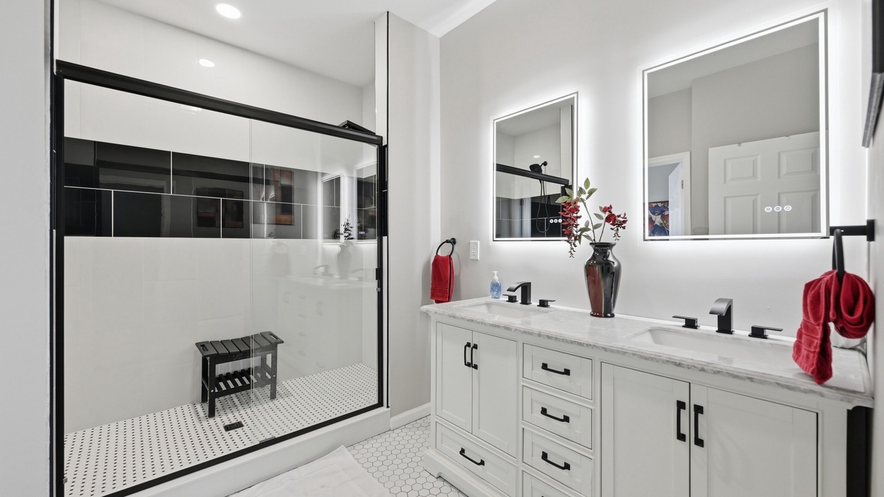Photo of Bathroom in Fountain Square