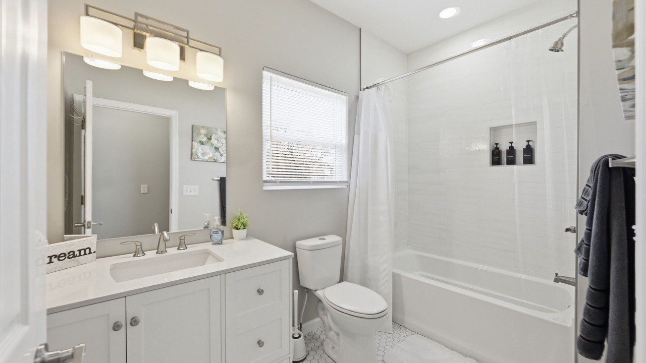 Photo of Bathroom in Fountain Square