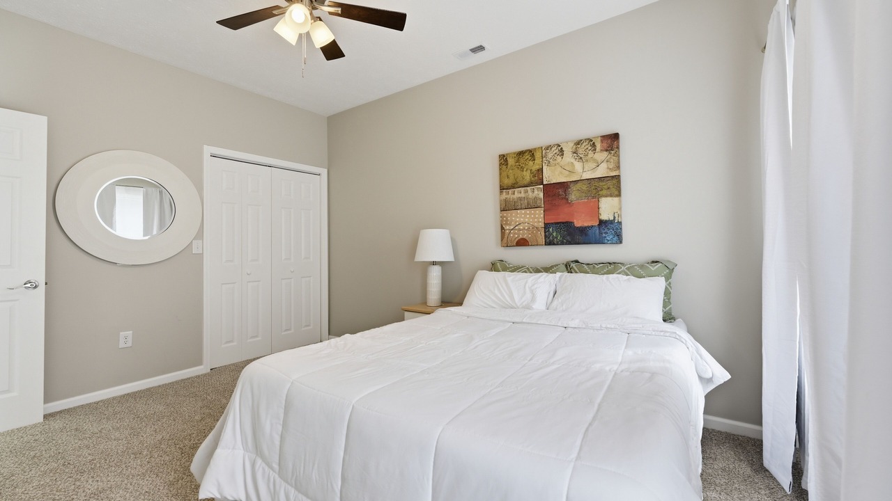 Photo of Bedroom in Fountain Square