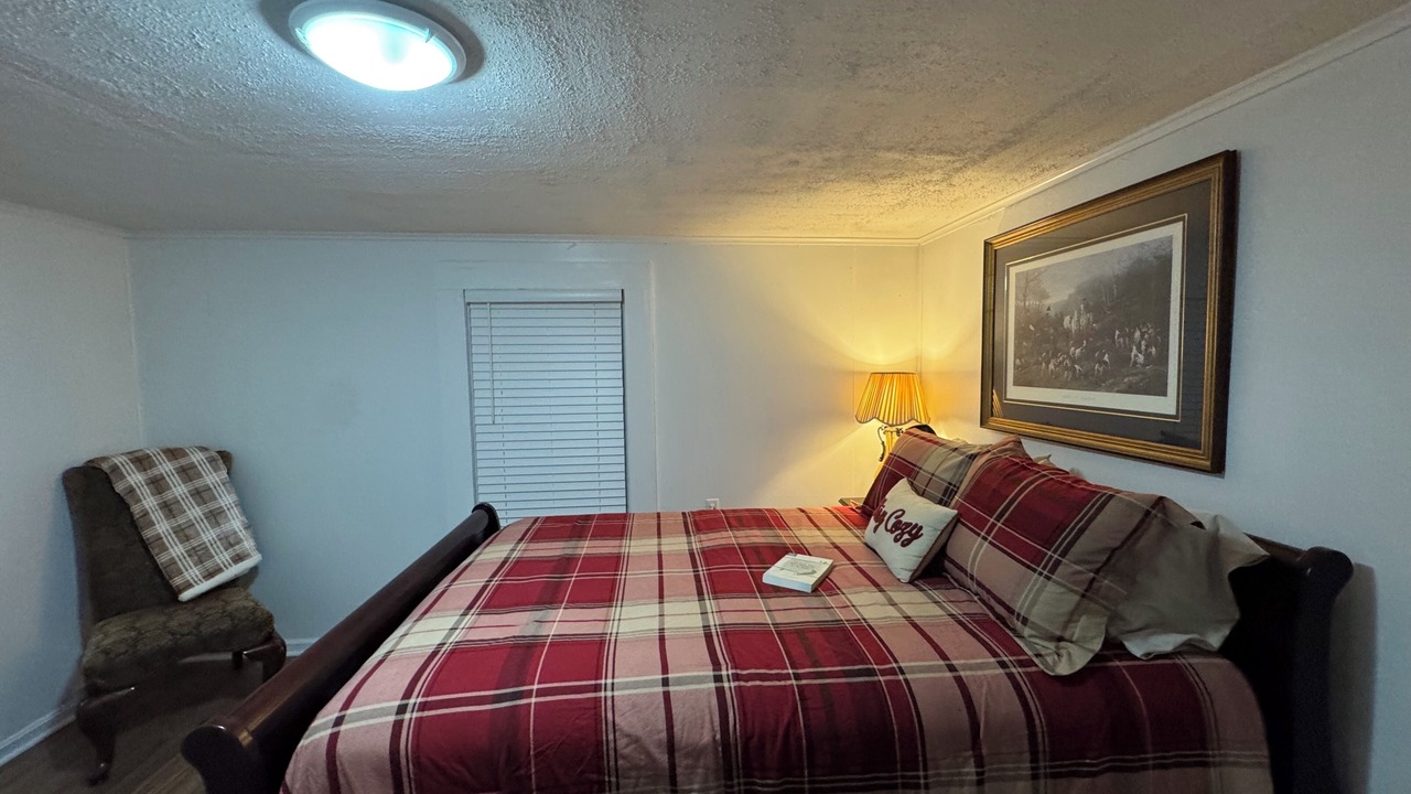 Photo of Bedroom in New Boston