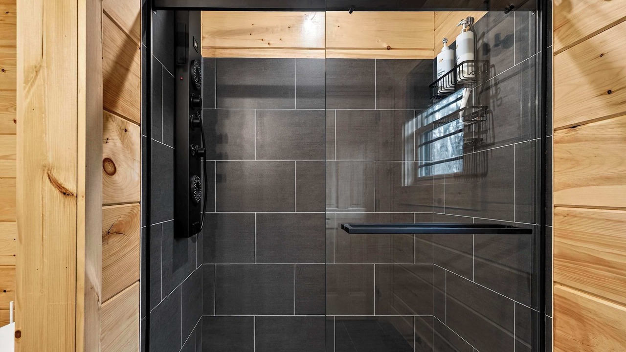 Photo of Bathroom in Hanover