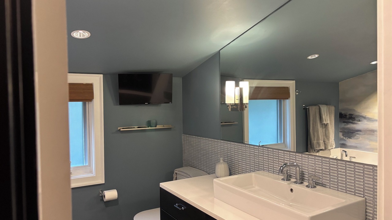 Photo of Bathroom in Green Lake