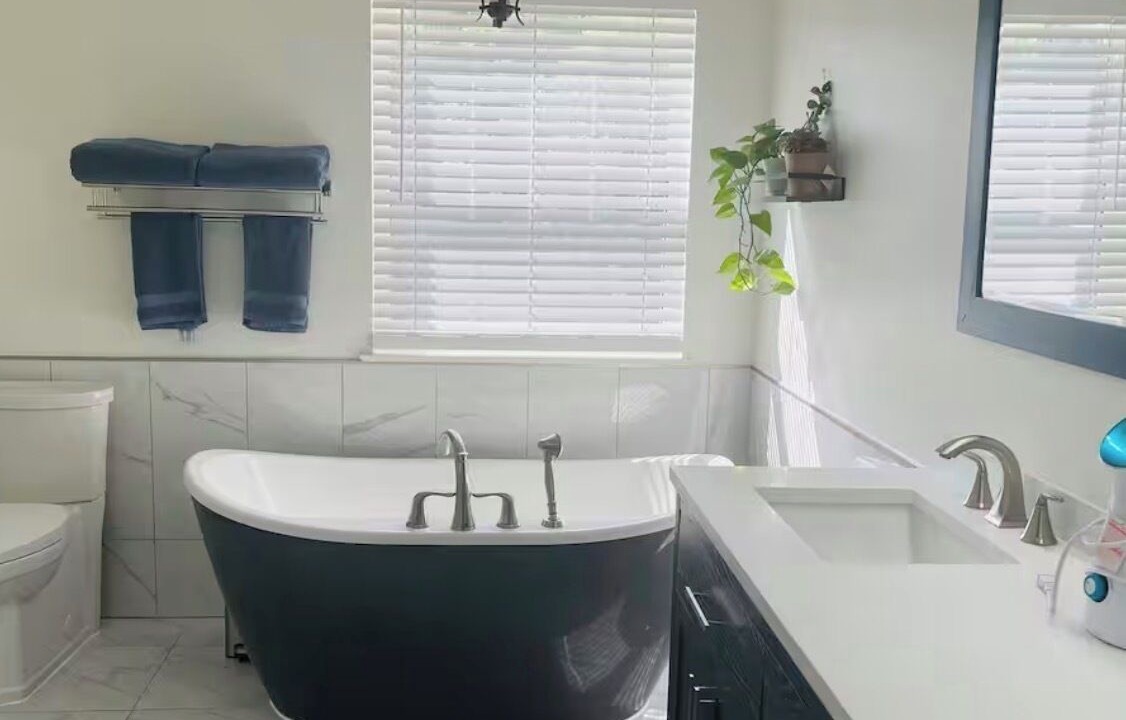 Photo of Bathroom in Dieppe
