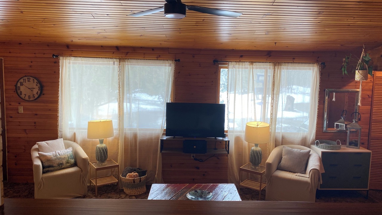 Photo of Livingroom in Georgian Bluffs