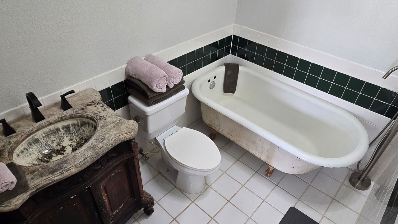 Photo of Bathroom in Coleman