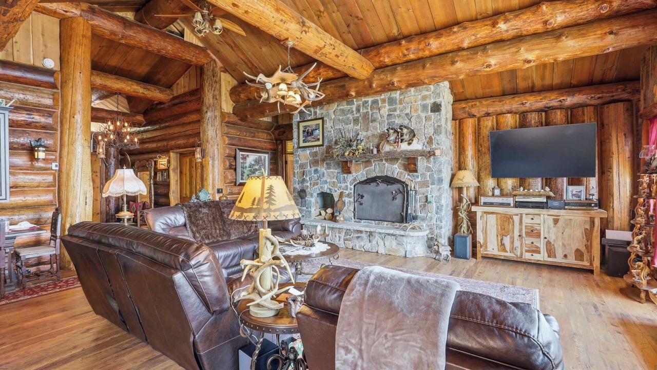 Photo of Livingroom in Harrison