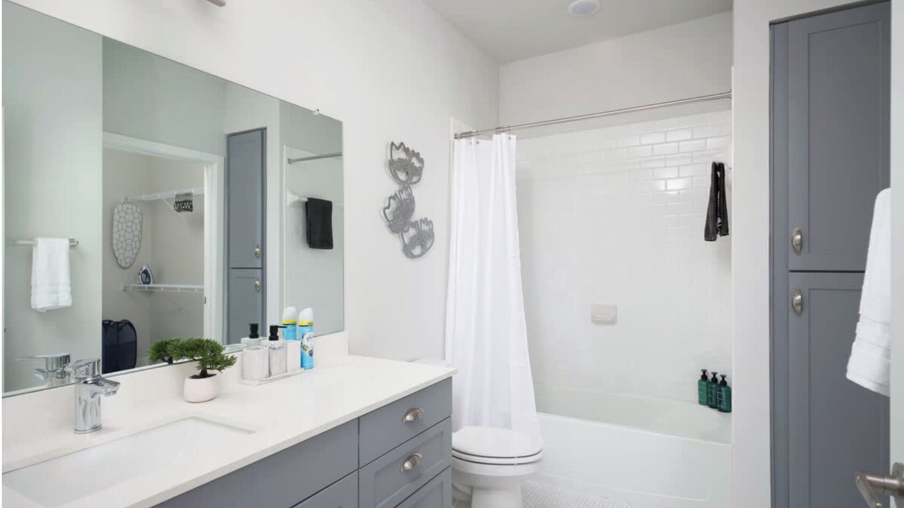 Photo of Bathroom in Southtown