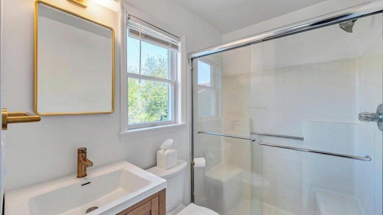 Photo of Bathroom in Greenport West