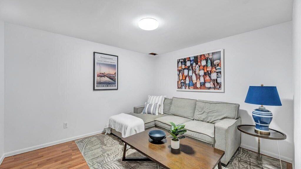 Photo of Livingroom in Greenport West