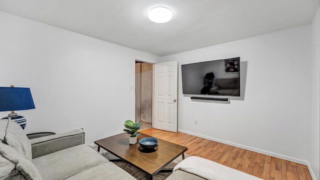Photo of Livingroom in Greenport West