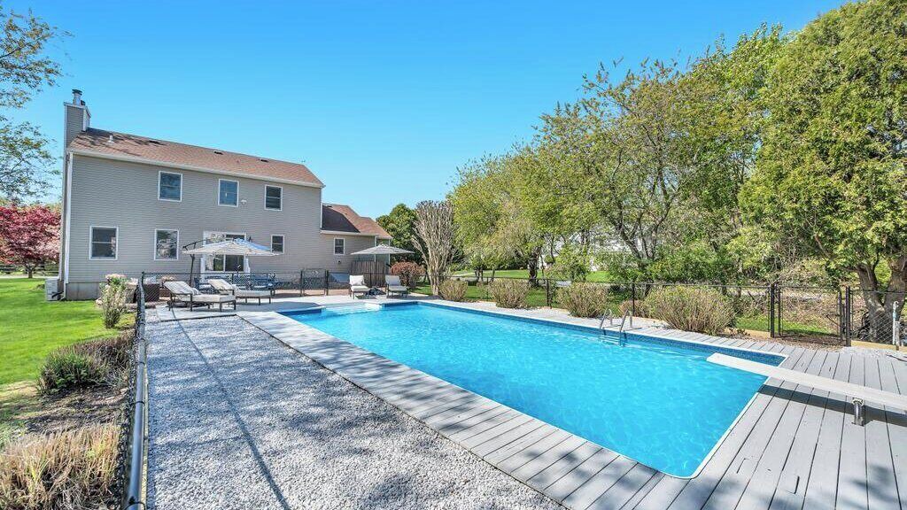 Photo of Outdoor in Greenport West