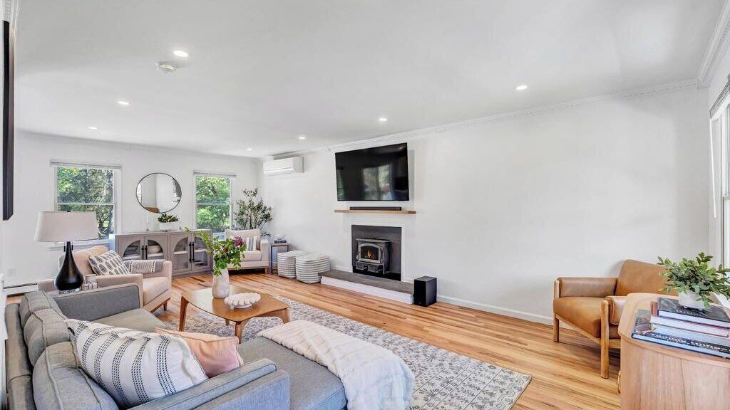 Photo of Livingroom in Greenport West