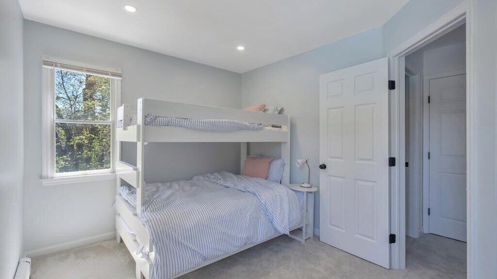Photo of Bedroom in Greenport West