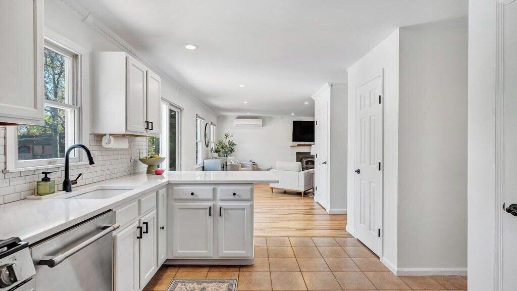 Photo of Kitchen in Greenport West