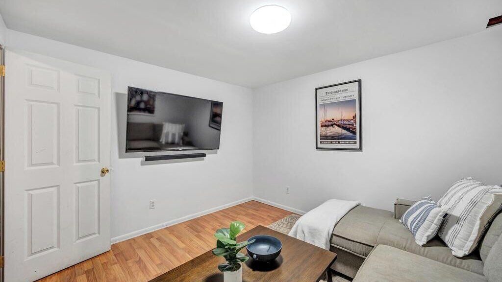Photo of Livingroom in Greenport West