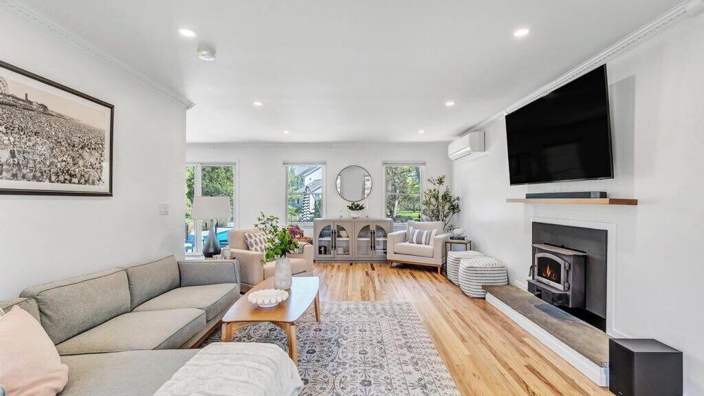 Photo of Livingroom in Greenport West