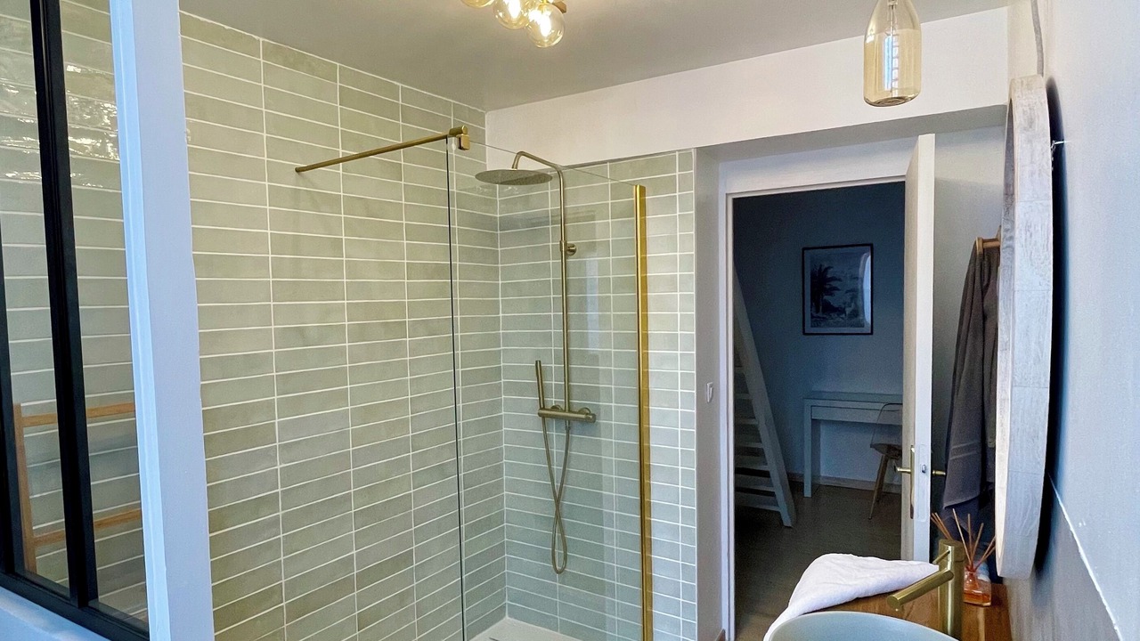 Photo of Bathroom in Nansouty-Saint-Genes