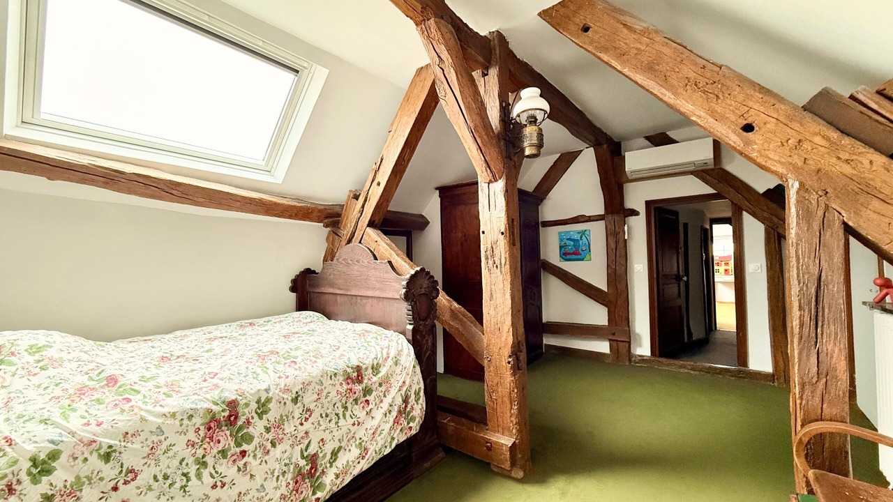 Photo of Bedroom in Nanteau-sur-Lunain