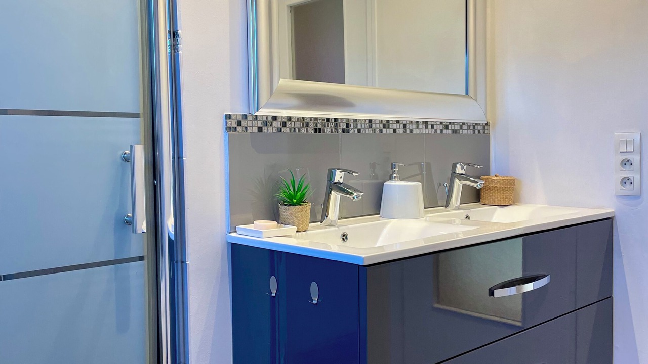 Photo of Bathroom in Briollay
