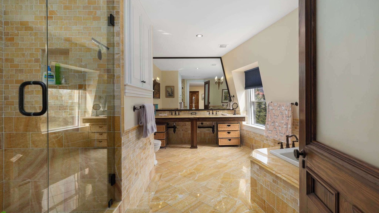 Photo of Bathroom in Top of the Hill