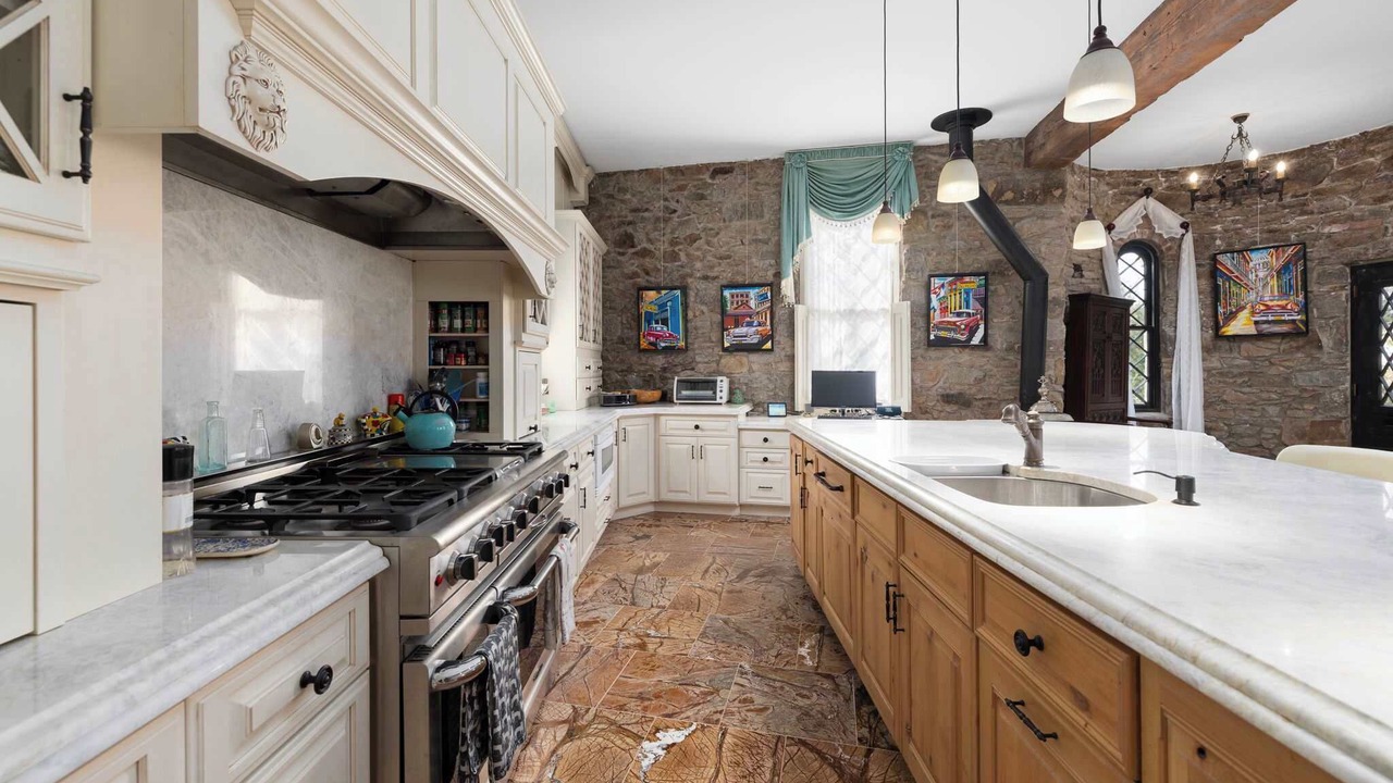 Photo of Kitchen in Top of the Hill