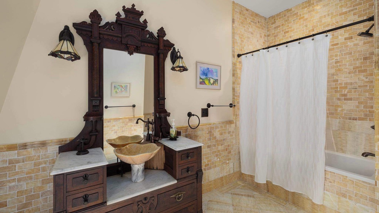 Photo of Bathroom in Top of the Hill