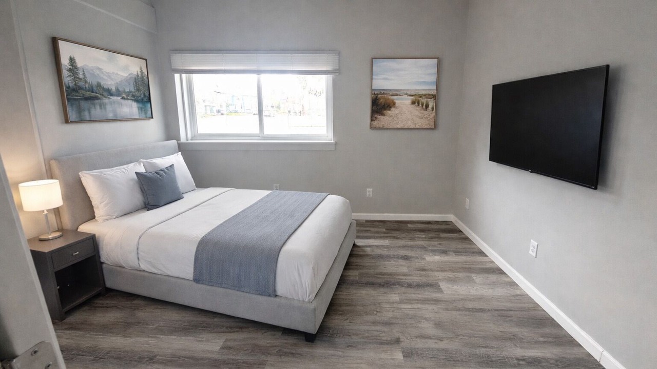Photo of Bedroom in Oswego