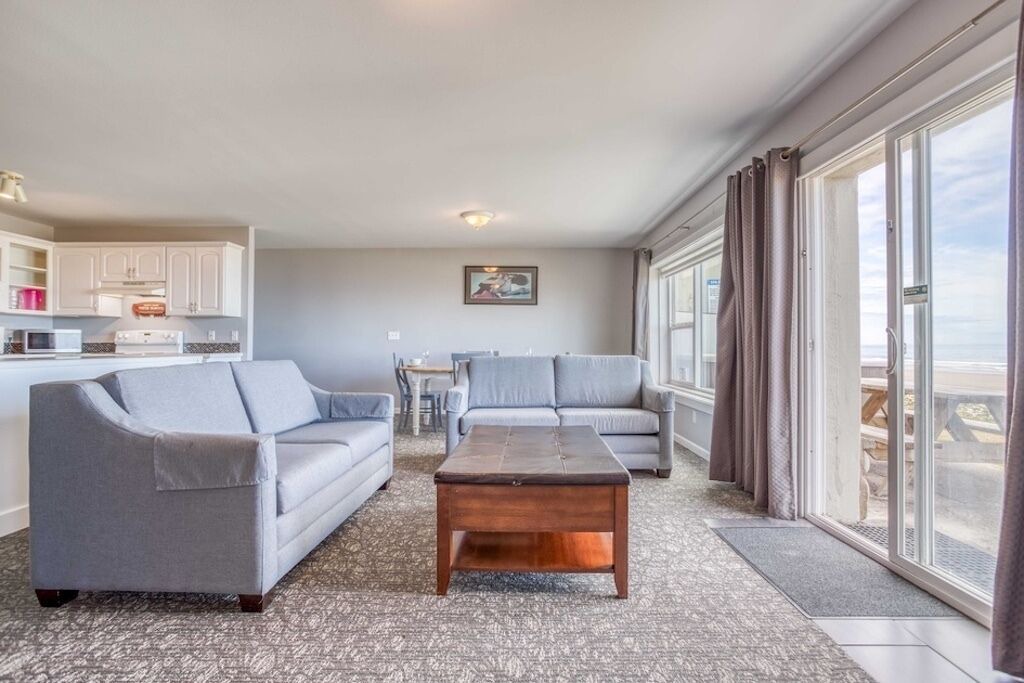 Photo of Livingroom in Lincoln City