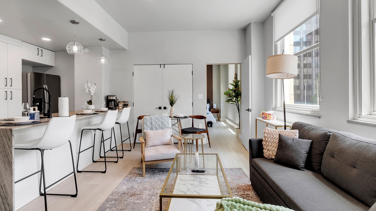 Photo of Livingroom in Deco District