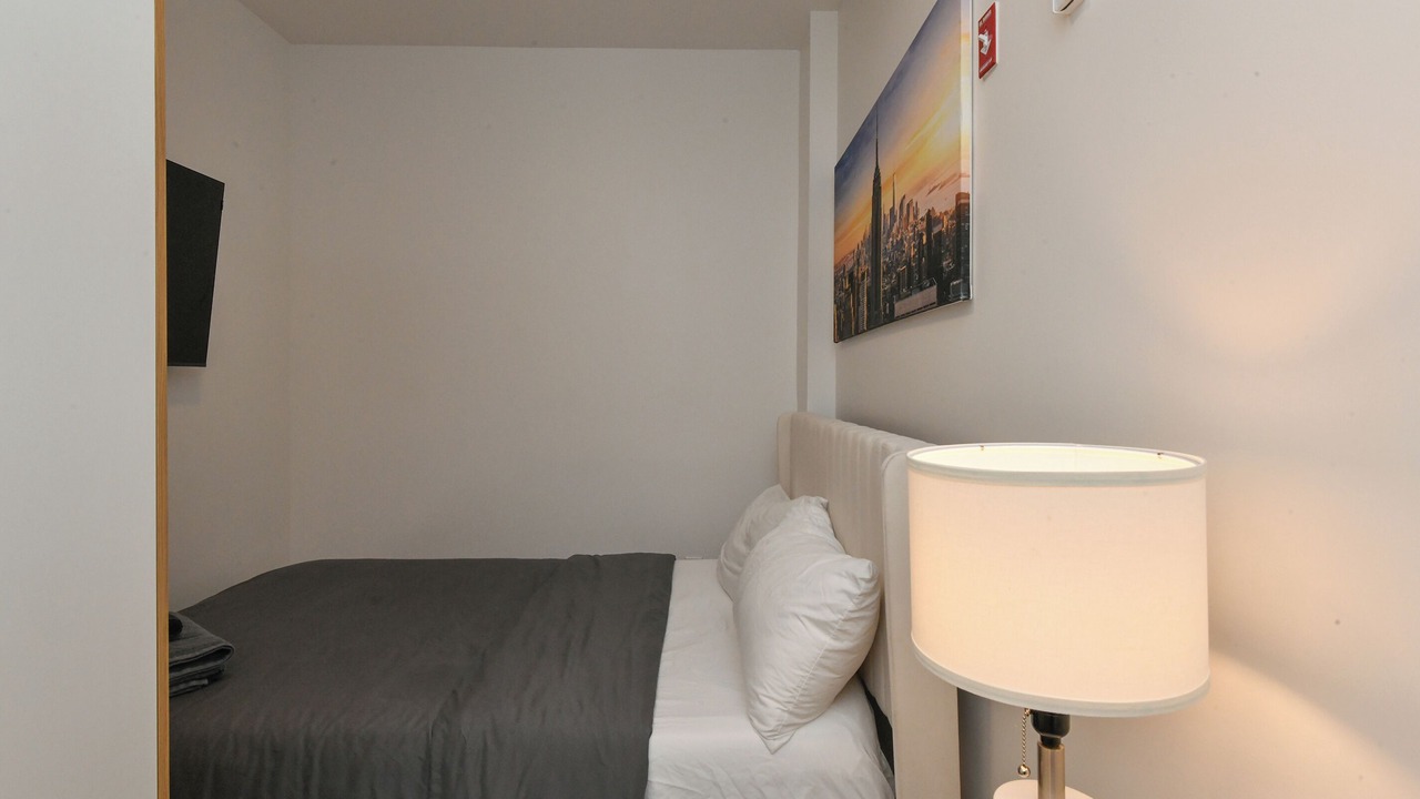 Photo of Bedroom in Manhattan Valley